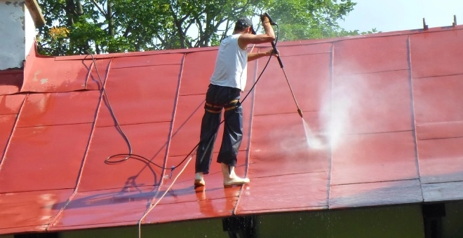 Renovace, čištění a nátěry plechových střech